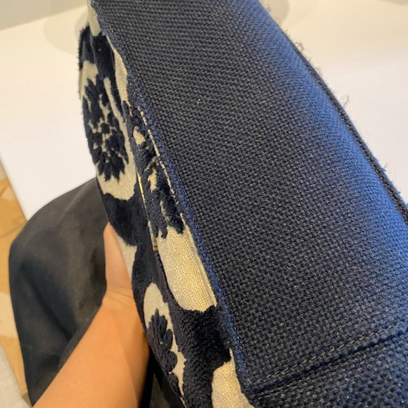 Black and Cream Cake Petunia baby bag wristlet - Picture 4 of 5